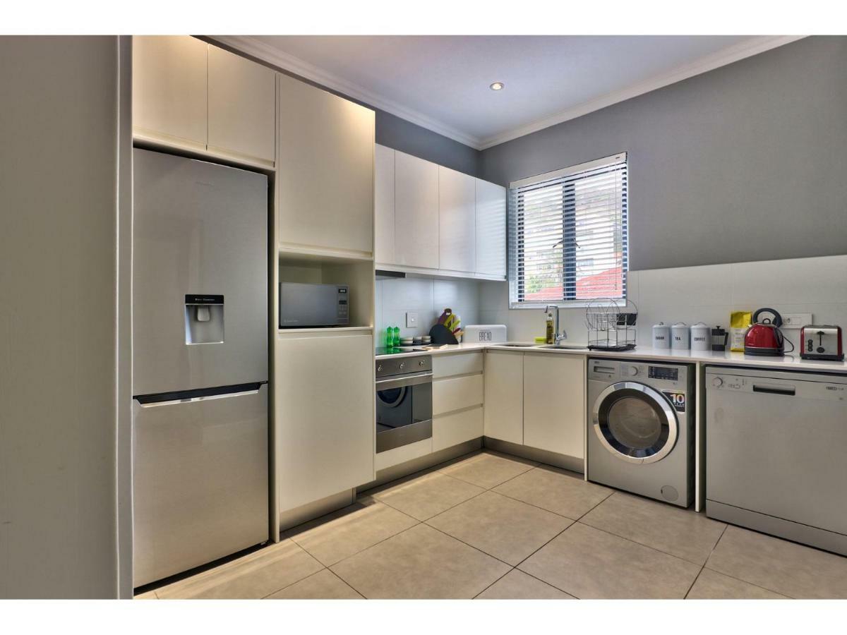 Greenpoint Apartments Cape Town Exterior photo